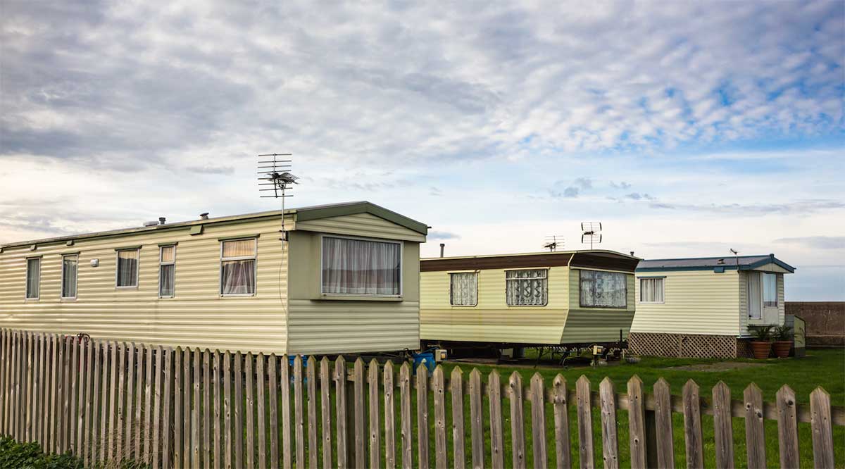 Mobile Home Recycling Service: Benefits of Donation